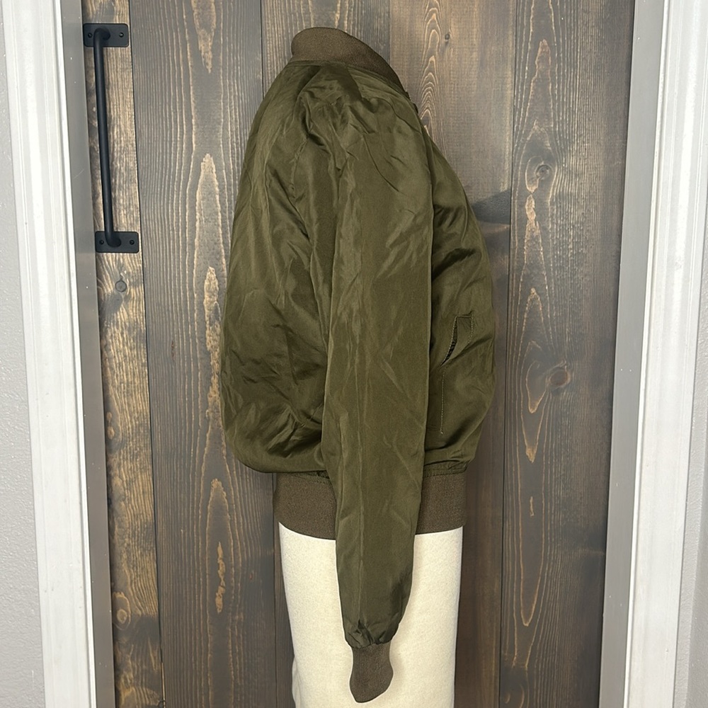 Green Jacket - Picture 7 of 7
